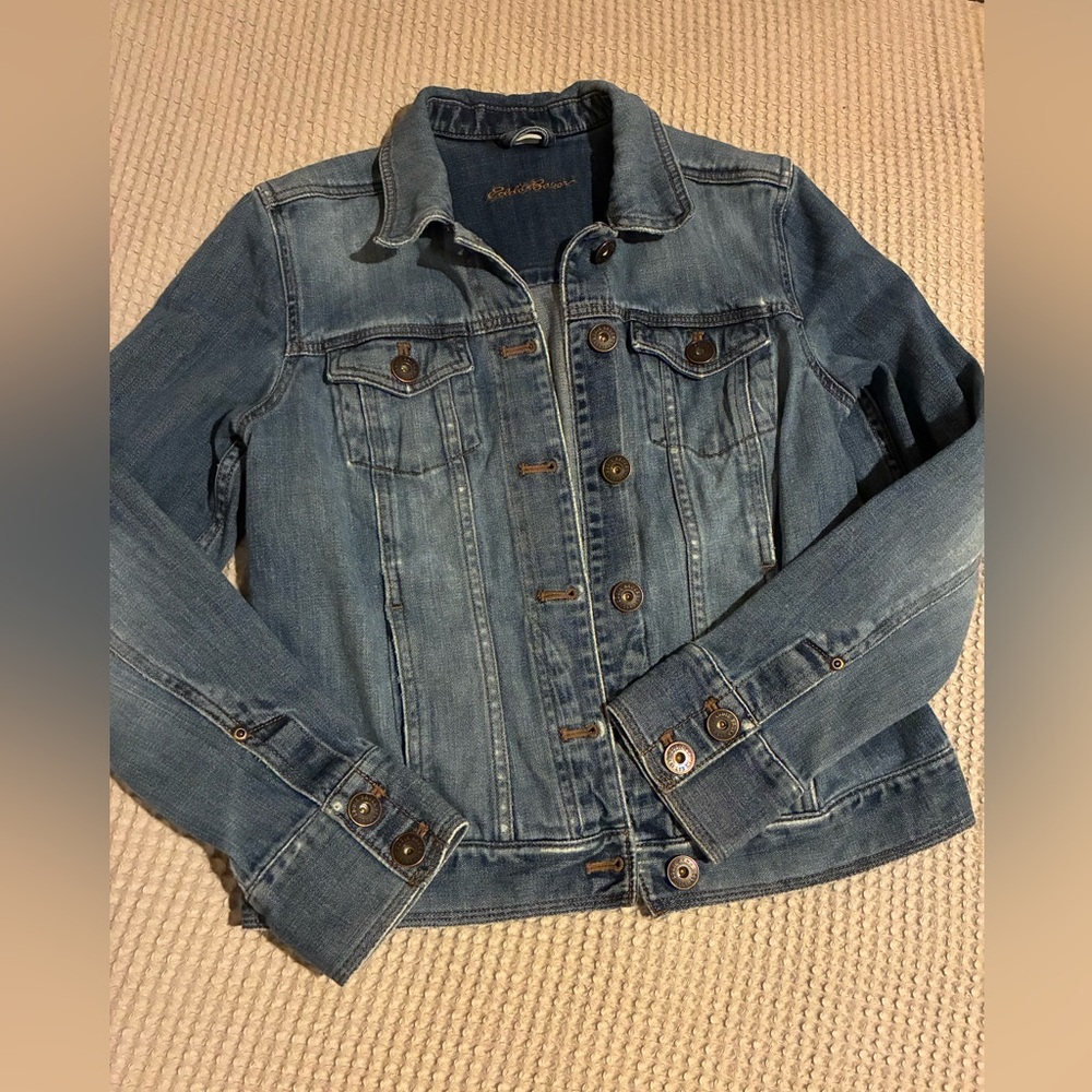Eddie Bauer Women’s Classic Blue Jean Jacket, Small